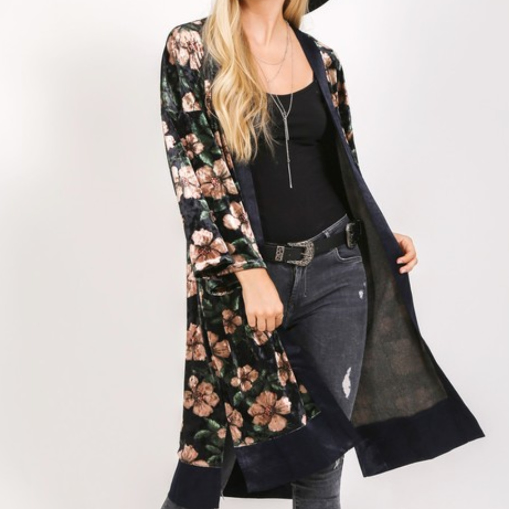 VELVET FLORAL KIMONO - Picture 2 of 3